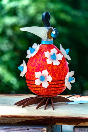Borowski sculptures for outside / strange birds, Borowski Elvis
